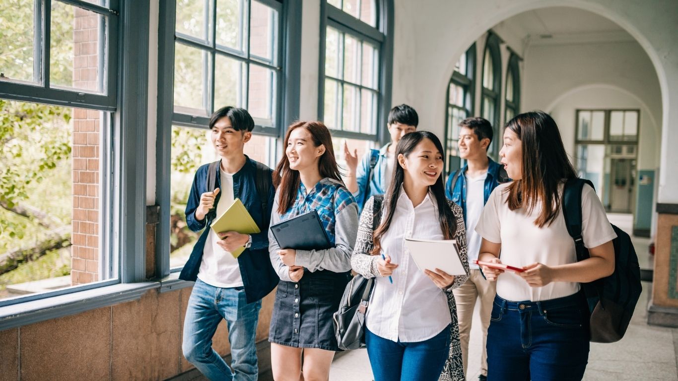 Bảo hiểm học sinh, sinh viên